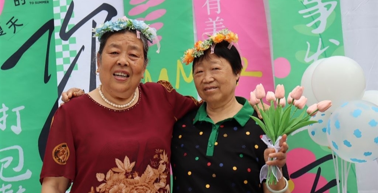 咔嚓！信管学院青协用镜头为汉姜村居民定格幸福