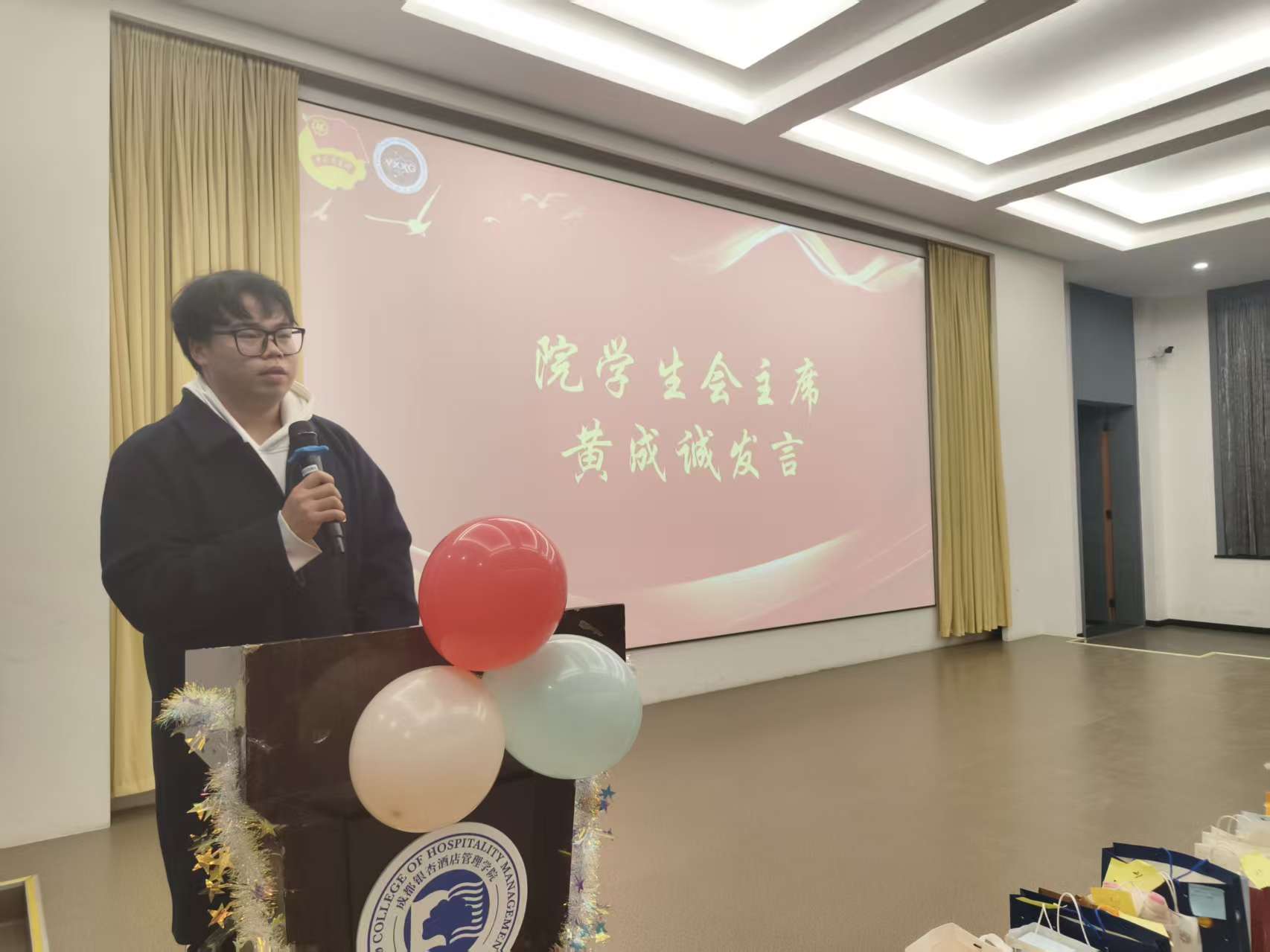 03aa6328057c068c00303bbaa4a7eae3