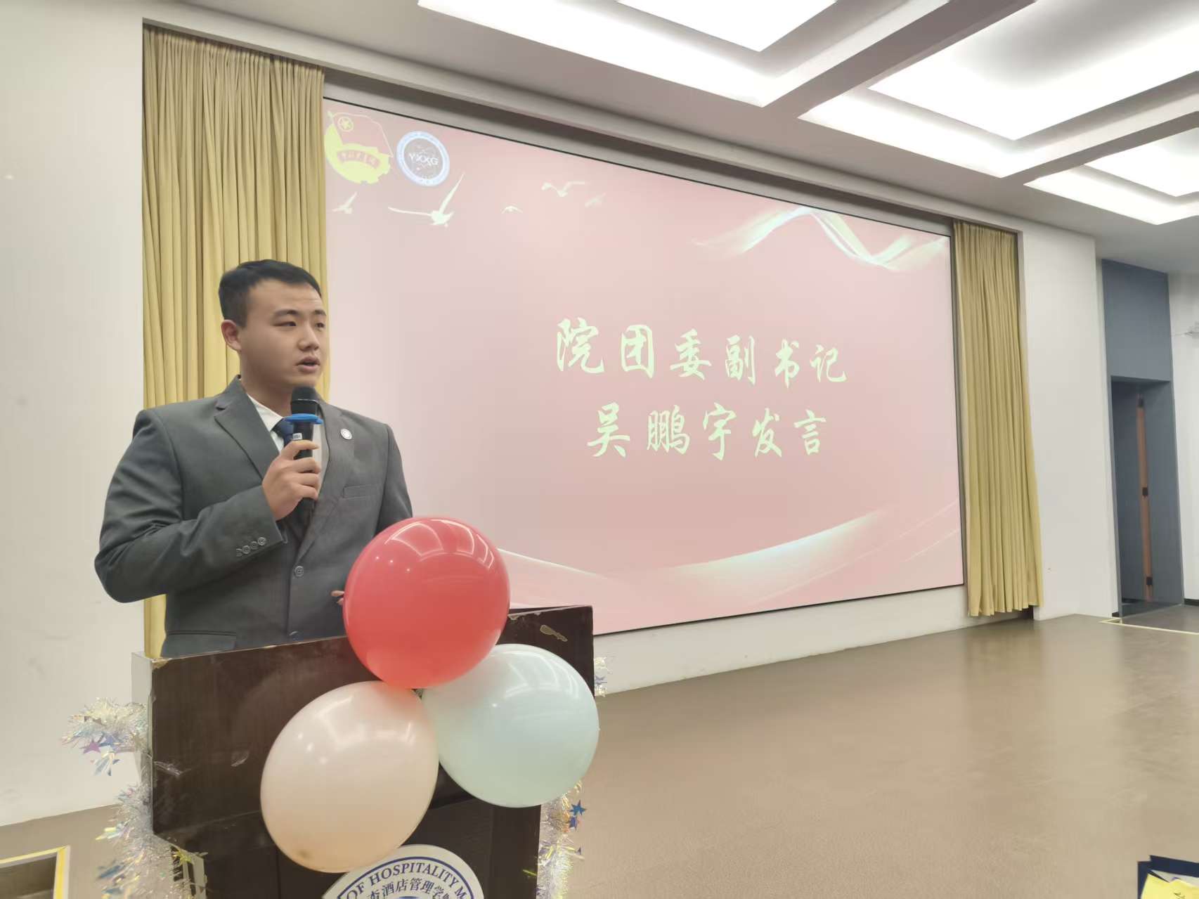 21df457083e082453931a48b0b7a57d3