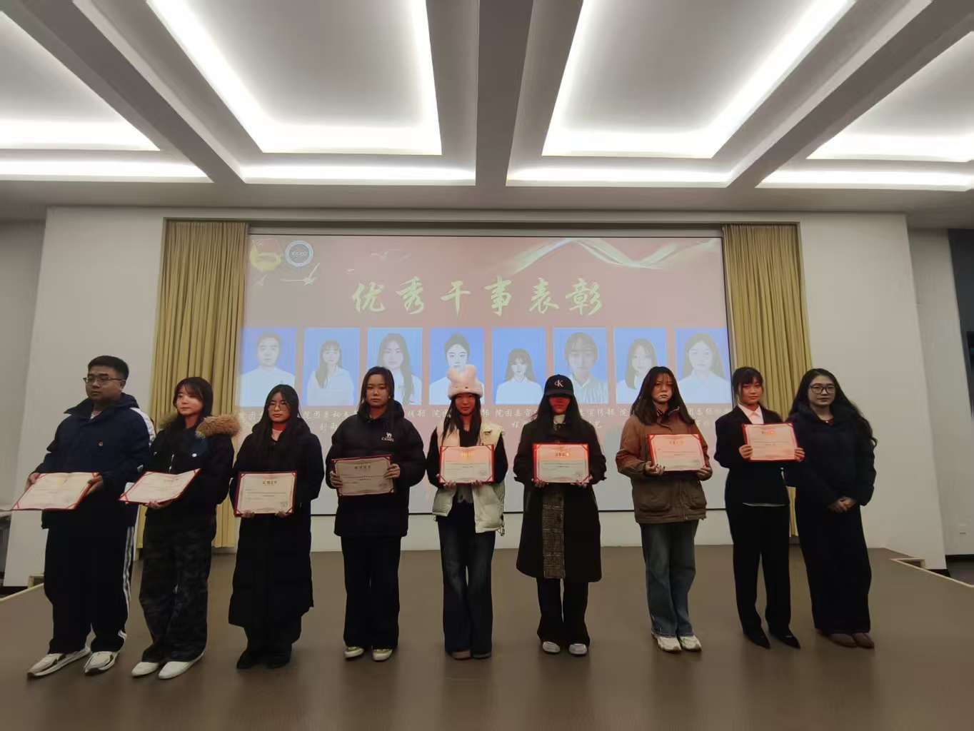 264e1ff783db041d011e75e7b40edb72