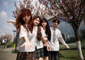 咔嚓！银杏春景+最美笑脸，治愈系数五颗星