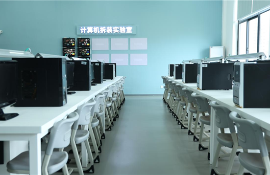 计算机拆装实验室