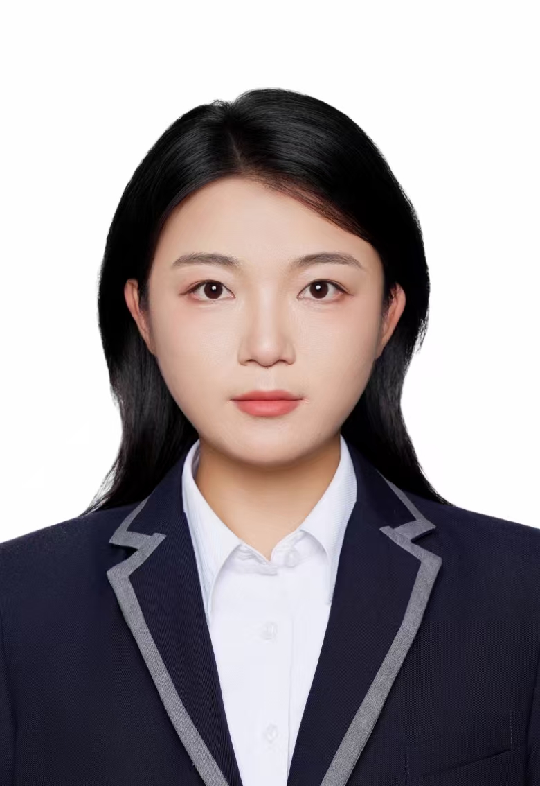 202253010260--潘发甜--寸照