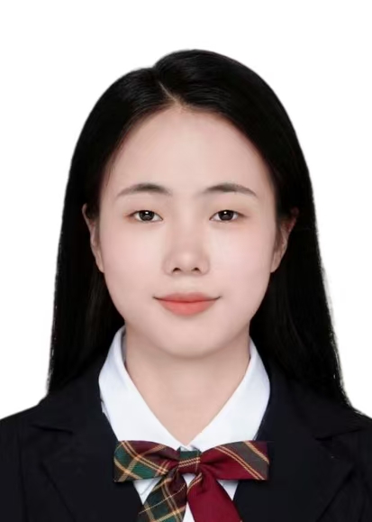 20215301396 李雨洁 寸照