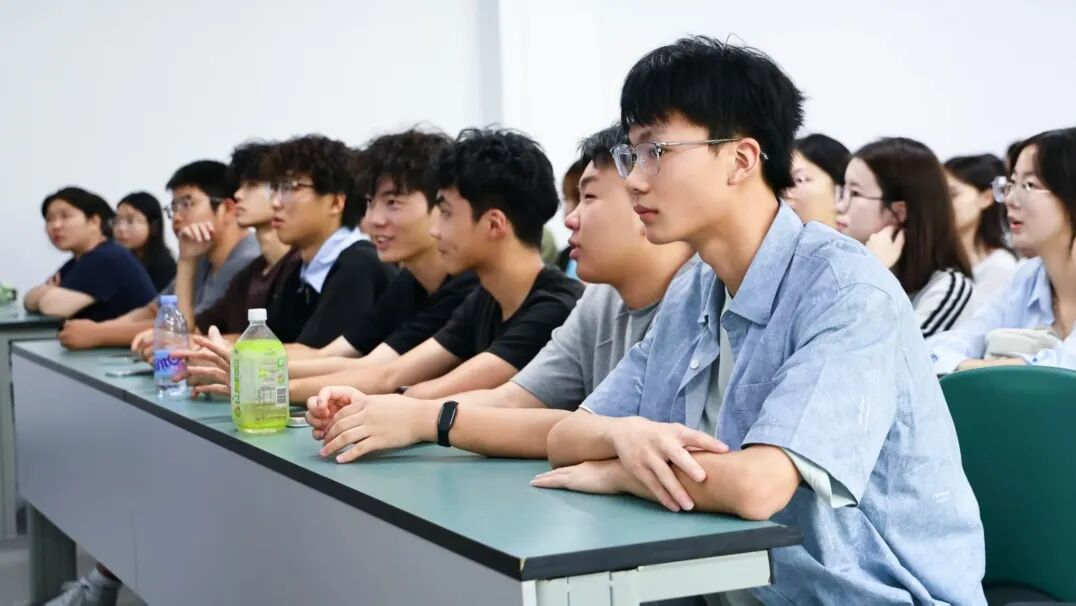 图片1 图片1