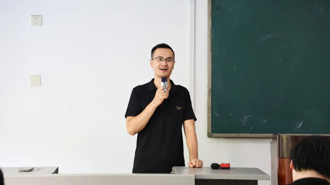 图片8 图片8